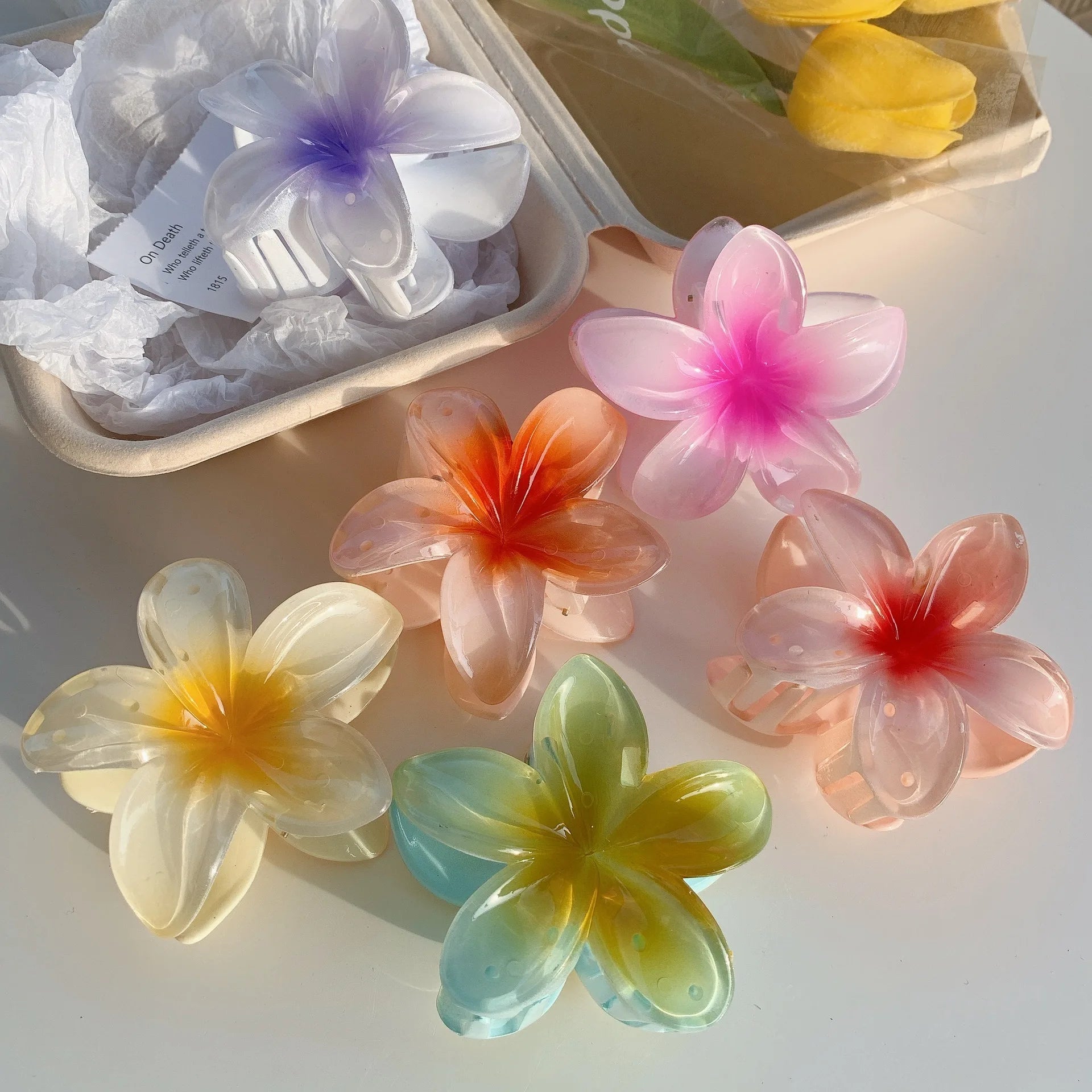 Hawaiian Gradient Flower Hair Claw Clips