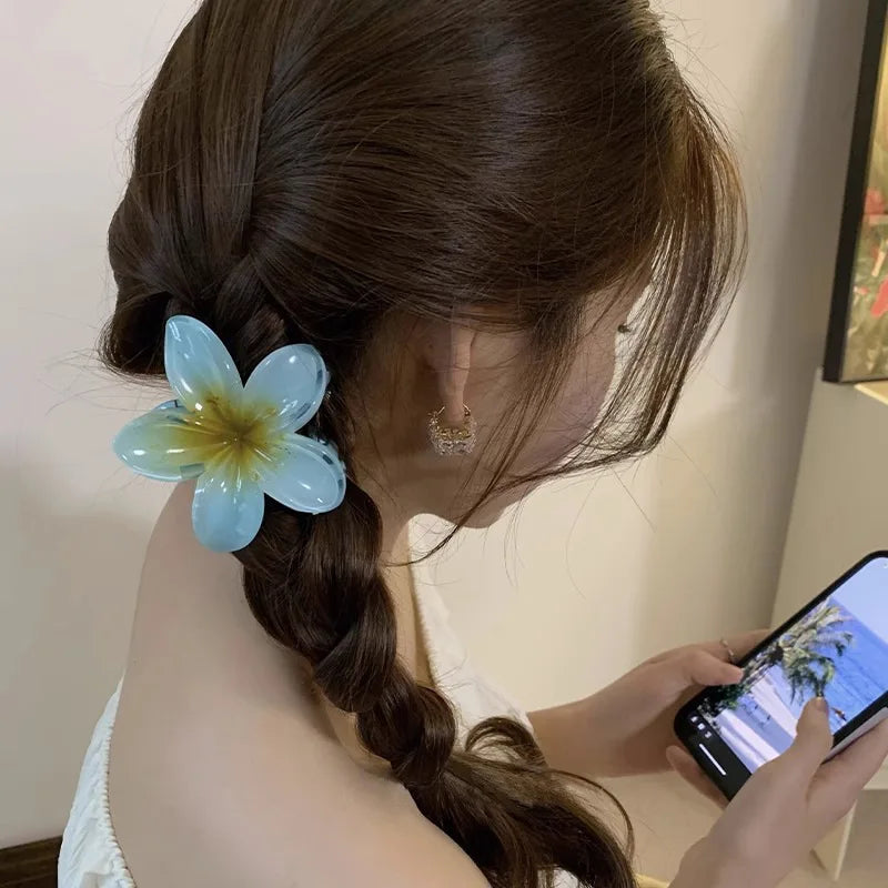Hawaiian Gradient Flower Hair Claw Clips