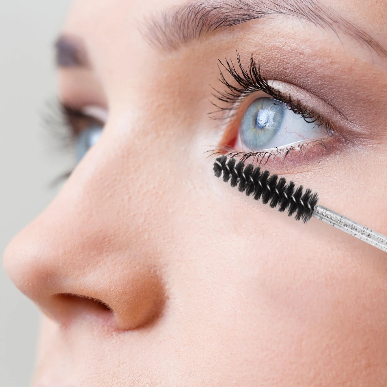 100PCS Disposable & Reusable Eyelash Mascara Wands