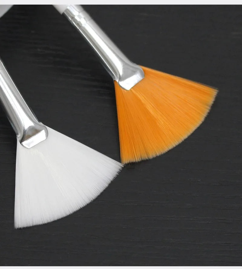 Fan-Shaped Foundation & Mask Makeup Brush – 10/20/50PCS