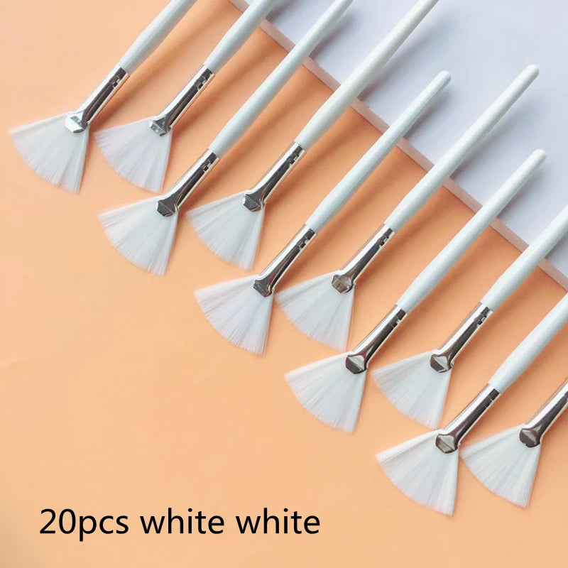Fan-Shaped Foundation & Mask Makeup Brush – 10/20/50PCS